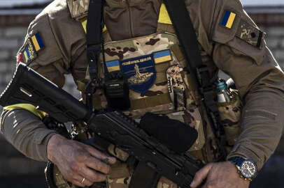 Çekya, Ukrayna'ya yönelik silah tedarikini özel firmalarla görüşecek