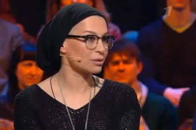 Özbek sanatçı Nargiz Zakirova: Ukrayna'yı sonuna kadar desteklemeye devam edeceğim