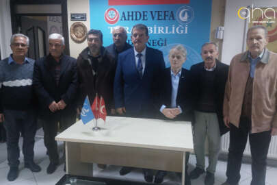 Kırımoğlu, Konya Ahde Vefa Turan Birliği Derneğini ziyaret etti