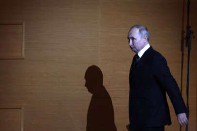 Putin, "dost olmayan ülkeler" ile anlaşmaları kısmen iptal eden yasayı onayladı