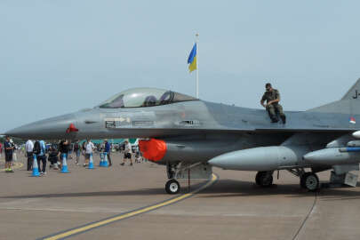 Hollanda, Ukrayna’ya 18 adet F-16 teslim etme kararı aldı