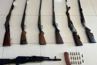 Azerbaycan Karabağ'da ayrılıkçılara ait silah ve mühimmat buldu