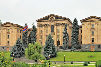 Türk paranoyasına kapılan Ermeni muhalefeti, Zelenskıy'ın Erivan ziyaretinden endişeli