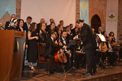 Bursa'da "Kırım Şarkıları ve Türk Sanat Müziği Konseri" gerçekleştirildi