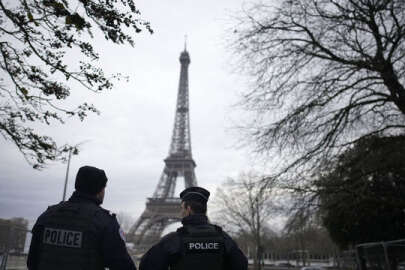 Fransa, terör alarmını en yüksek seviyeye çıkardı