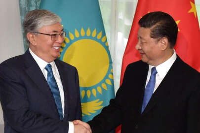 Tokayev Uygur soykırımının faili Şi Cinping'i sabırsızlıkla bekliyor