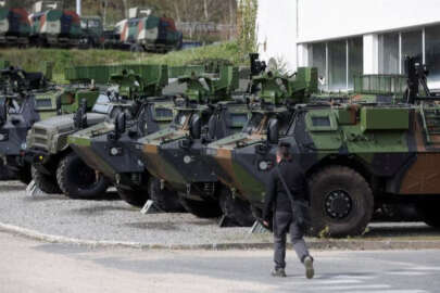 Fransa, Ukrayna'ya çok sayıda zırhlı araç ve füze sevk edecek