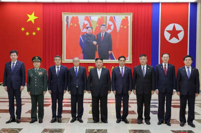 Çin, Kuzey Kore'ye yaklaşarak neyi amaçlıyor?