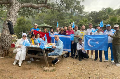 Türk dünyası Antalya’da piknik şöleninde bir araya geldi