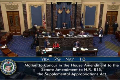 ABD Senatosunda beklenen karar:  Ukrayna’ya yardım paketi onaylandı