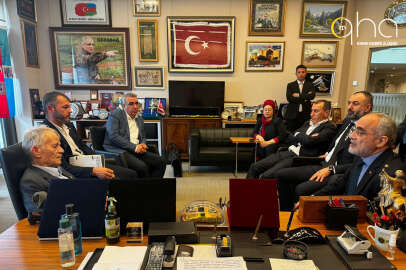 Kırım Tatar halkının millî lideri Kırımoğlu, Cumhurbaşkanı Başdanışmanı Topçu ile g����������������������rüştü