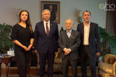 Efsanevî lider Mustafa Abdülcemil Kırımoğlu, Ankara Büyükşehir Belediye Başkanı Mansur Yavaş ile bir araya geldi