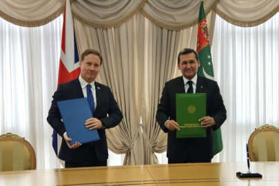 Birleşik Krallık'tan Türkmenistan hamlesi: Çok sayıda anlaşma imzaladı