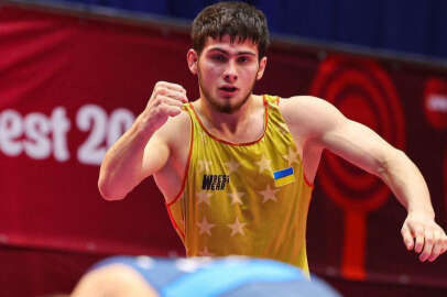 Kırım Tatar güreşçi İrfan Mirzoyev altın madalya kazandı!