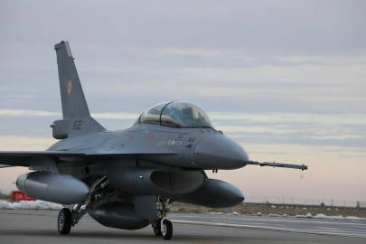 Geri sayım başladı: Ukrayna F-16'larını teslim alacak