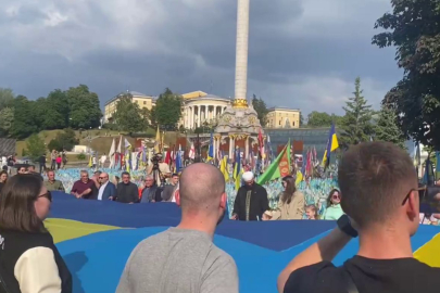 Kıyiv’deki Bağımsızlık Meydanı’nda Kırım Tatar Sürgünü kurbanları için dua okundu