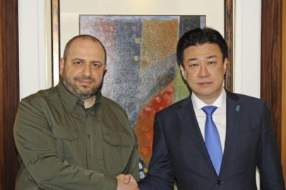 Ukrayna Savunma Bakanı Umerov ile Japonya Savunma Bakanı Kihara bir araya geldi