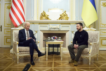Zelenskıy, Biden ile Fransa ve İtalya'da bir araya gelecek