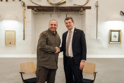 Bakan Umerov, Danimarkalı mevkidaşıyla iş birliğini görüştü