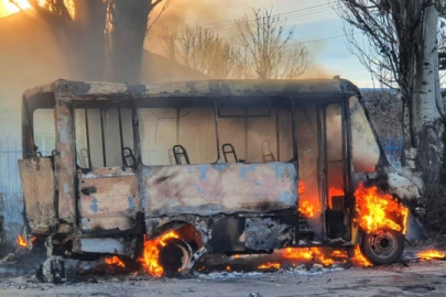 İşgalci Rusya, Herson'u vurmaya devam ediyor!