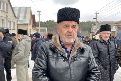 İşgalciler Kırım Tatar millî hareketi aktivisti Rüstem Üseinov’u bir kez daha evsiz bıraktı