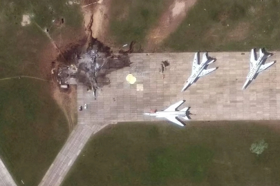 Ukrayna'dan yeni nokta atışı operasyon: Rus savaş uçakları imha edildi