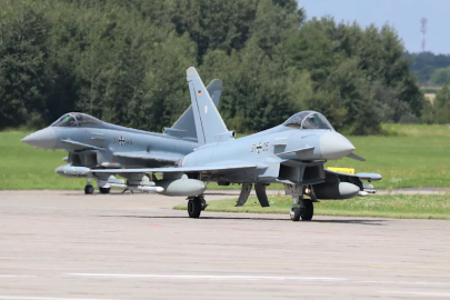 Rusya ve Belarus'un düzenleyeceği tatbikat öncesi Almanya Polonya'ya savaş uçağı konuşlandırdı