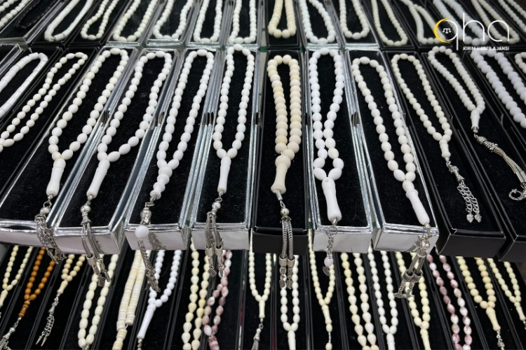 Pipo, biblo, tesbih, kolye