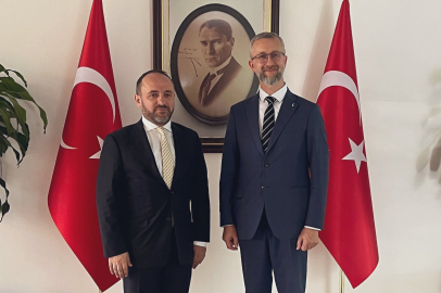 Büyükelçi Celâl, Dışişleri Bakanlığı Stratejik Araştırmalar Merkezi Başkanı Safi ile görüştü