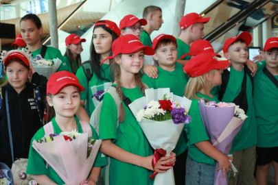 30 Ukraynalı çocuk, rehabilitasyon için Azerbaycan'da