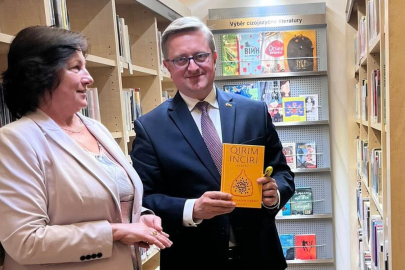 Çekya’da açılan Ukrayna Kitaplığı’nda ilk kez Kırım Tatarca eserler yer aldı