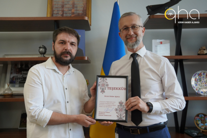 Ukrayna’nın Ankara Büyükelçisi Celâl’den QHA’ya teşekkür belgesi