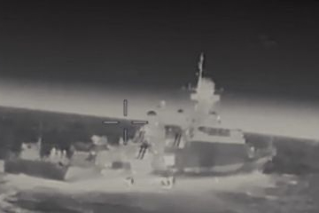 Ukrayna Rusya'ya ait füze gemisini vurdu