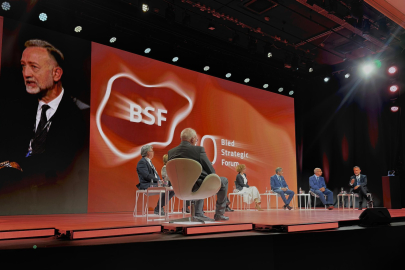 Dışişleri Bakan Yardımcısı Gümrükçü, Ukrayna konulu panelde barış görüşmelerini ele aldı