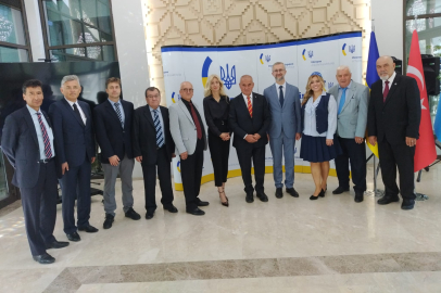 Kırım Tatar diasporası Ukrayna Büyükelçisi Celâl ile ortak projeleri görüştü