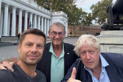 Boris Johnson, Odesa ziyaretinde Ukrayna'ya destek mesajı verdi