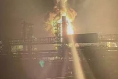 Ukrayna Rusya'nın en büyük petrol rafinerilerinden birini vurdu