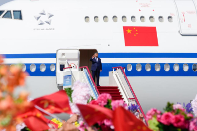 Çin, soykırımı kutlamaya dönüştürdü: Şi Cinping, Doğu Türkistan'a gitti