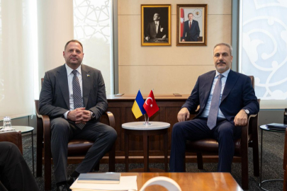 Ukrayna Cumhurbaşkanlığı Ofisi Başkanı Yermak ve Türkiye Dışişleri Bakanı Fidan bir araya geldi