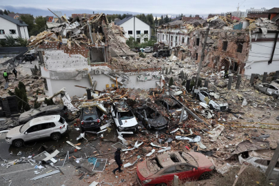 Rusya Kıyiv'e saldırdı!