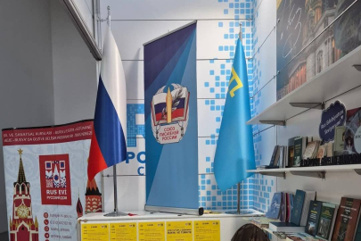 Ankara Kitap Fuarı'nda Rusya standı tartışması: Kırım Tatar bayrağı kaldırıldı
