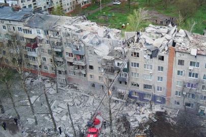 İşgalci Rusya, Slovyansk'a güdümlü bomba ile saldırdı!