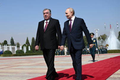 AB’den Tacikistan’a sert tepki: “Putin’e yönelik tutuklama emri görmezden gelinemez”