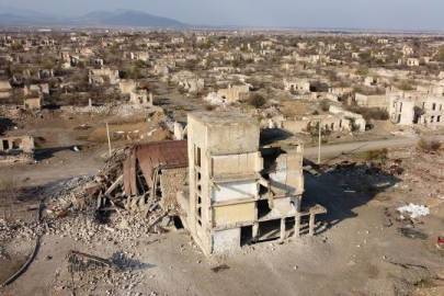 Azerbaycan, işgalden kurtarılan toprakların yeniden inşası için 13,5 milyar manatlık bütçe ayırıyor