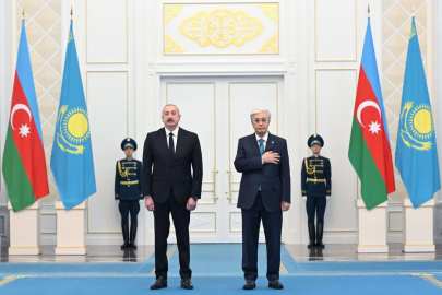 Tokayev ve Aliyev bir araya geldi: İki ülke arasındaki iş birliği ele alındı