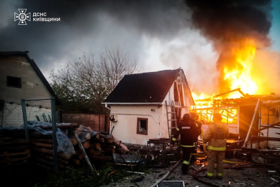 İşgalci Rusya birçok bölgeyi hedef aldı: İkisi çocuk 6 kişi hayatını kaybetti