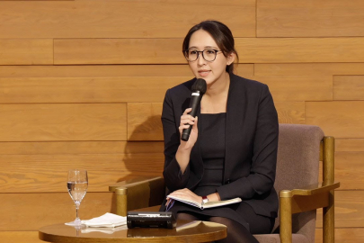 Japonya'nın ilk Uygur milletvekili, yeni kabinede bir kez daha Dışişleri Bakan Yardımcısı oldu