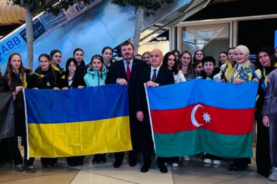 Rus saldırılarından etkilenen bir grup Ukraynalı çocuk daha Azerbaycan'da