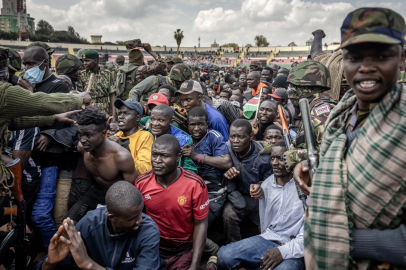 Rusya Kenyalıları savaşmaları için kandırıyor