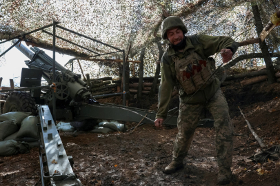 Rusya, Donetsk'teki stratejik Pokrovsk kentini kuşattı!